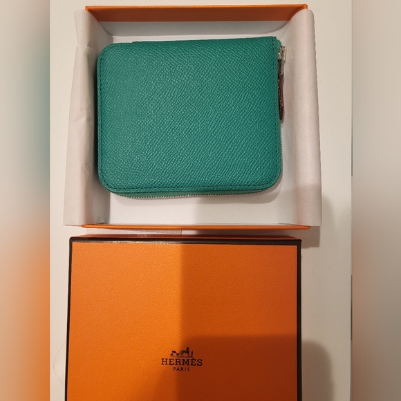 *like new* Hermes Silkin Compact wallet (in very jade color) - Picture 1 of 8